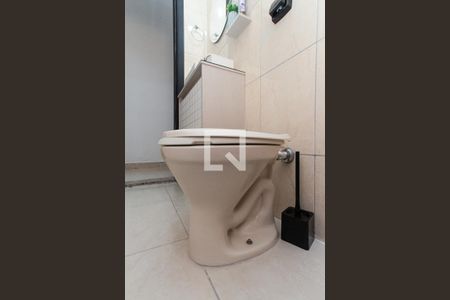 Casa à venda com 161m², 4 quartos e 3 vagas Casa à venda com 161m², 4 quartos e 3 vagasBanheiro