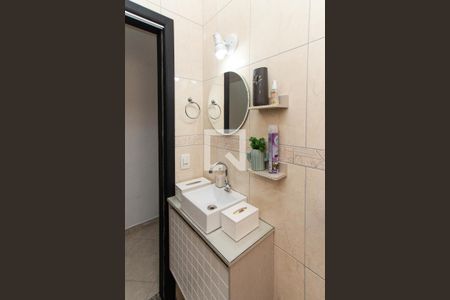 Casa à venda com 161m², 4 quartos e 3 vagas Casa à venda com 161m², 4 quartos e 3 vagasBanheiro