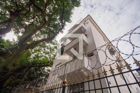 Apartamento à venda com 77m², 2 quartos e sem vaga Apartamento à venda com 77m², 2 quartos e sem vagaFachada