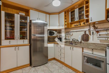 Casa à venda com 150m², 2 quartos e 3 vagas Casa à venda com 150m², 2 quartos e 3 vagasCozinha