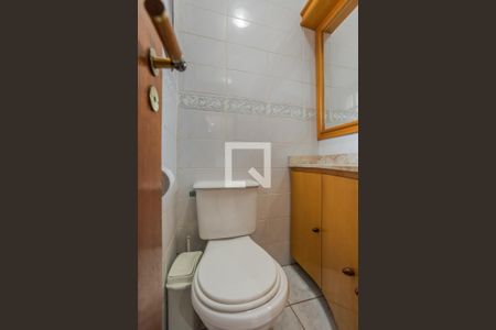 Casa à venda com 150m², 2 quartos e 3 vagas Casa à venda com 150m², 2 quartos e 3 vagasLavabo