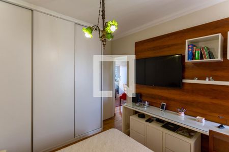 Quarto de apartamento à venda com 1 quarto, 47m² em Santa Efigênia, Belo Horizonte