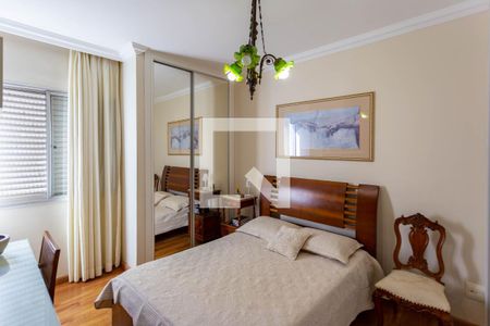 Quarto de apartamento à venda com 1 quarto, 47m² em Santa Efigênia, Belo Horizonte