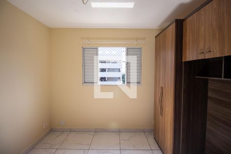 Quarto 1 de casa de condomínio para alugar com 2 quartos, 70m² em Vila Carmosina, São Paulo