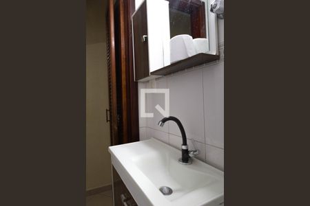 Lavabo de casa à venda com 2 quartos, 140m² em Vila das Palmeiras, Guarulhos