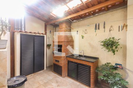 Casa à venda com 105m², 3 quartos e 2 vagasQuintal