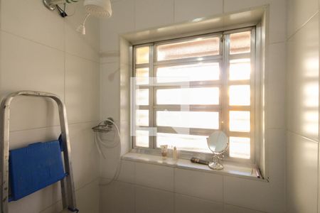 Casa à venda com 105m², 3 quartos e 2 vagasBanheiro do quarto 1