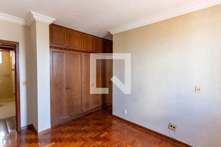 Apartamento à venda com 251m², 3 quartos e 2 vagasQuarto 2