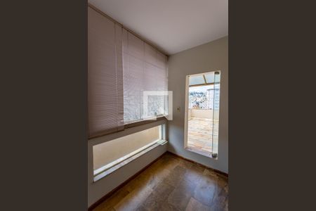 Apartamento à venda com 251m², 3 quartos e 2 vagasTérreo