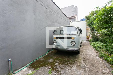 Casa à venda com 80m², 2 quartos e 6 vagas Casa à venda com 80m², 2 quartos e 6 vagasGaragem