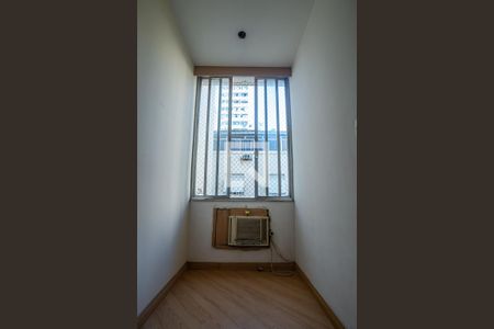 Sala janela de apartamento à venda com 2 quartos, 65m² em Laranjeiras, Rio de Janeiro