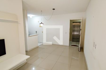 sala de apartamento para alugar com 2 quartos, 52m² em Taquara, Rio de Janeiro