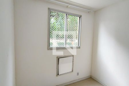 quarto 1 de apartamento para alugar com 2 quartos, 52m² em Taquara, Rio de Janeiro