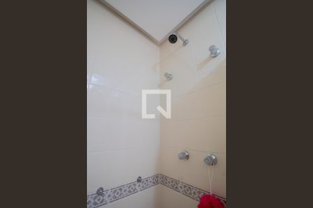 Casa de condomínio para alugar com 99m², 3 quartos e 1 vaga Casa de condomínio para alugar com 99m², 3 quartos e 1 vagaBanheiro da Suíte 1