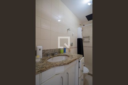 Casa de condomínio para alugar com 99m², 3 quartos e 1 vaga Casa de condomínio para alugar com 99m², 3 quartos e 1 vagaBanheiro da Suíte 3