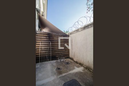 Casa de condomínio para alugar com 99m², 3 quartos e 1 vaga Casa de condomínio para alugar com 99m², 3 quartos e 1 vagaQuintal