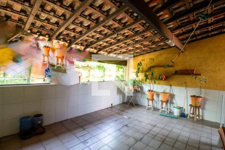 Casa à venda com 300m², 3 quartos e 2 vagasÁrea gourmet