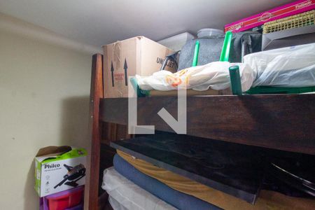 Casa à venda com 300m², 3 quartos e 2 vagasQuarto de serviço 