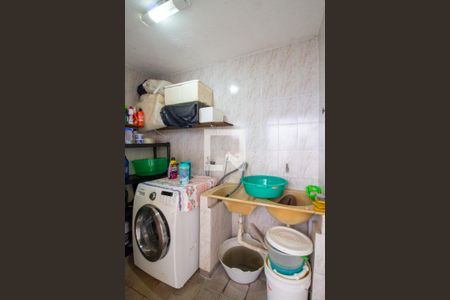 Casa à venda com 300m², 3 quartos e 2 vagasÁrea de serviço 