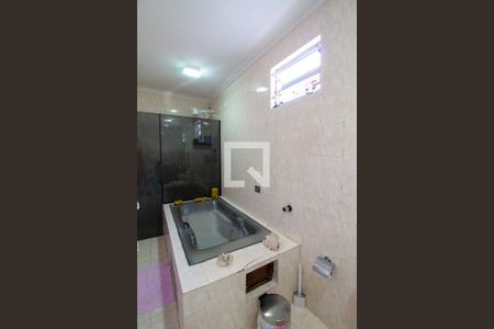 Casa à venda com 300m², 3 quartos e 2 vagasBanheiro do Quarto 3 