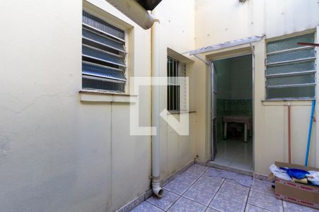 Casa à venda com 186m², 2 quartos e 5 vagas Casa à venda com 186m², 2 quartos e 5 vagasÁrea de Serviço