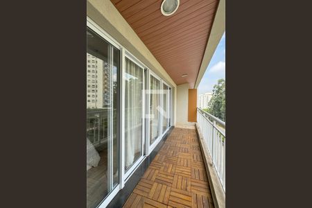 Varanda de apartamento à venda com 1 quarto, 53m² em Tamboré, Barueri