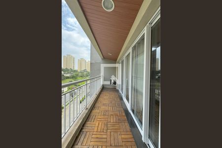 Varanda de apartamento à venda com 1 quarto, 53m² em Tamboré, Barueri