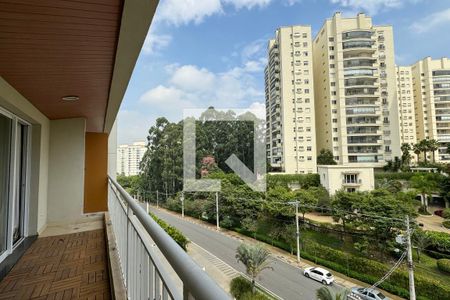 Varanda de apartamento à venda com 1 quarto, 53m² em Tamboré, Barueri