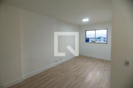 Sala de apartamento à venda com 2 quartos, 58m² em Piqueri, São Paulo