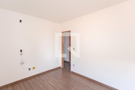 Casa à venda com 207m², 3 quartos e 3 vagasSemi - Suíte 2