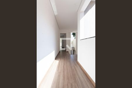 Casa à venda com 207m², 3 quartos e 3 vagasCorredor