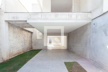 Casa à venda com 207m², 3 quartos e 3 vagasGaragem