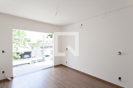 Casa à venda com 207m², 3 quartos e 3 vagasSuíte