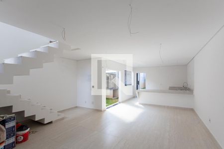 Casa à venda com 207m², 3 quartos e 3 vagasSala