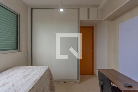 Semi Suíte 2 de apartamento para alugar com 3 quartos, 80m² em Santa Rosa, Belo Horizonte