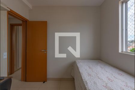 Semi Suíte 2 de apartamento para alugar com 3 quartos, 80m² em Santa Rosa, Belo Horizonte