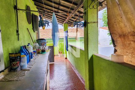 Casa à venda com 281m², 2 quartos e 4 vagasÁrea de Serviço 