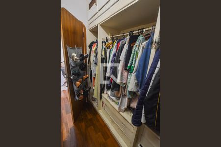 Apartamento à venda com 198m², 3 quartos e 3 vagasCloset da suíte
