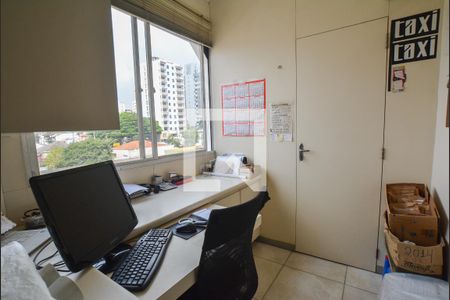 Apartamento à venda com 198m², 3 quartos e 3 vagasQuarto de Serviço
