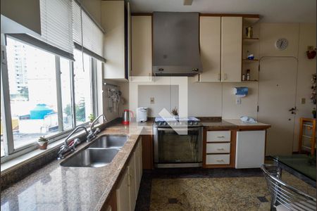 Apartamento à venda com 198m², 3 quartos e 3 vagasCozinha