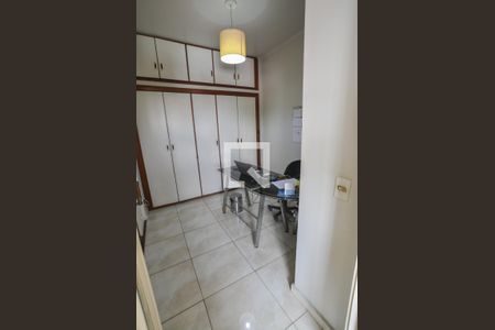 Apartamento à venda com 198m², 3 quartos e 3 vagasQuarto de Serviço