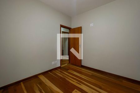Quarto  de apartamento para alugar com 3 quartos, 105m² em Buritis, Belo Horizonte