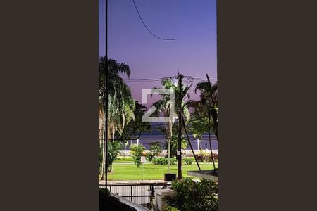 Vista da Sala de apartamento para alugar com 3 quartos, 100m² em Ponta da Praia, Santos