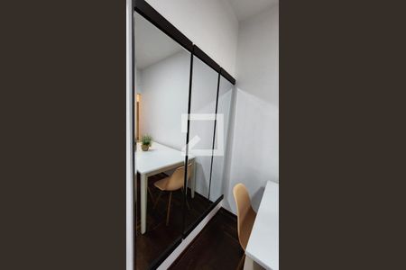 Detalhe Sala de apartamento para alugar com 3 quartos, 110m² em Ponta da Praia, Santos