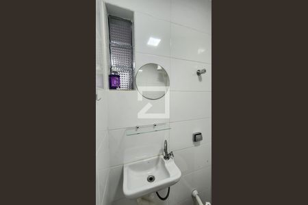 Apartamento para alugar com 100m², 3 quartos e 1 vagaDetalhe do Banheiro da Suite