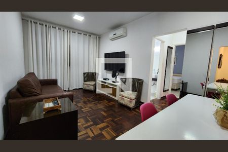 Sala de apartamento para alugar com 3 quartos, 110m² em Ponta da Praia, Santos