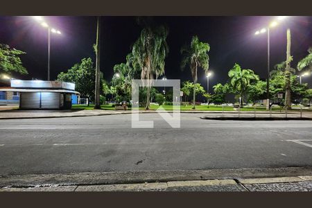 Apartamento para alugar com 100m², 3 quartos e 1 vagaVista da Rua