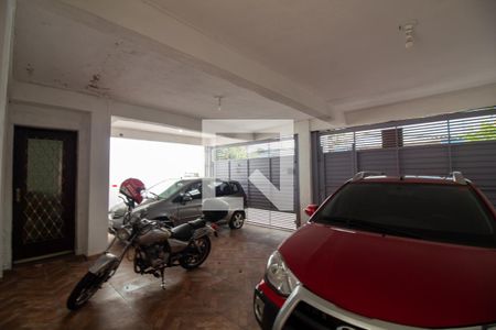 Casa para alugar com 100m², 3 quartos e 1 vaga Casa para alugar com 100m², 3 quartos e 1 vagaGaragem