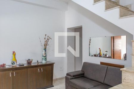 Sala 1 de casa à venda com 4 quartos, 175m² em Cidade Mãe do Céu, São Paulo