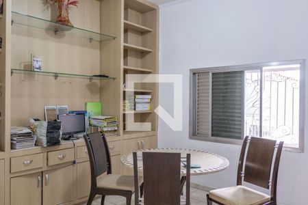 Casa à venda com 175m², 4 quartos e 2 vagasQuarto 3